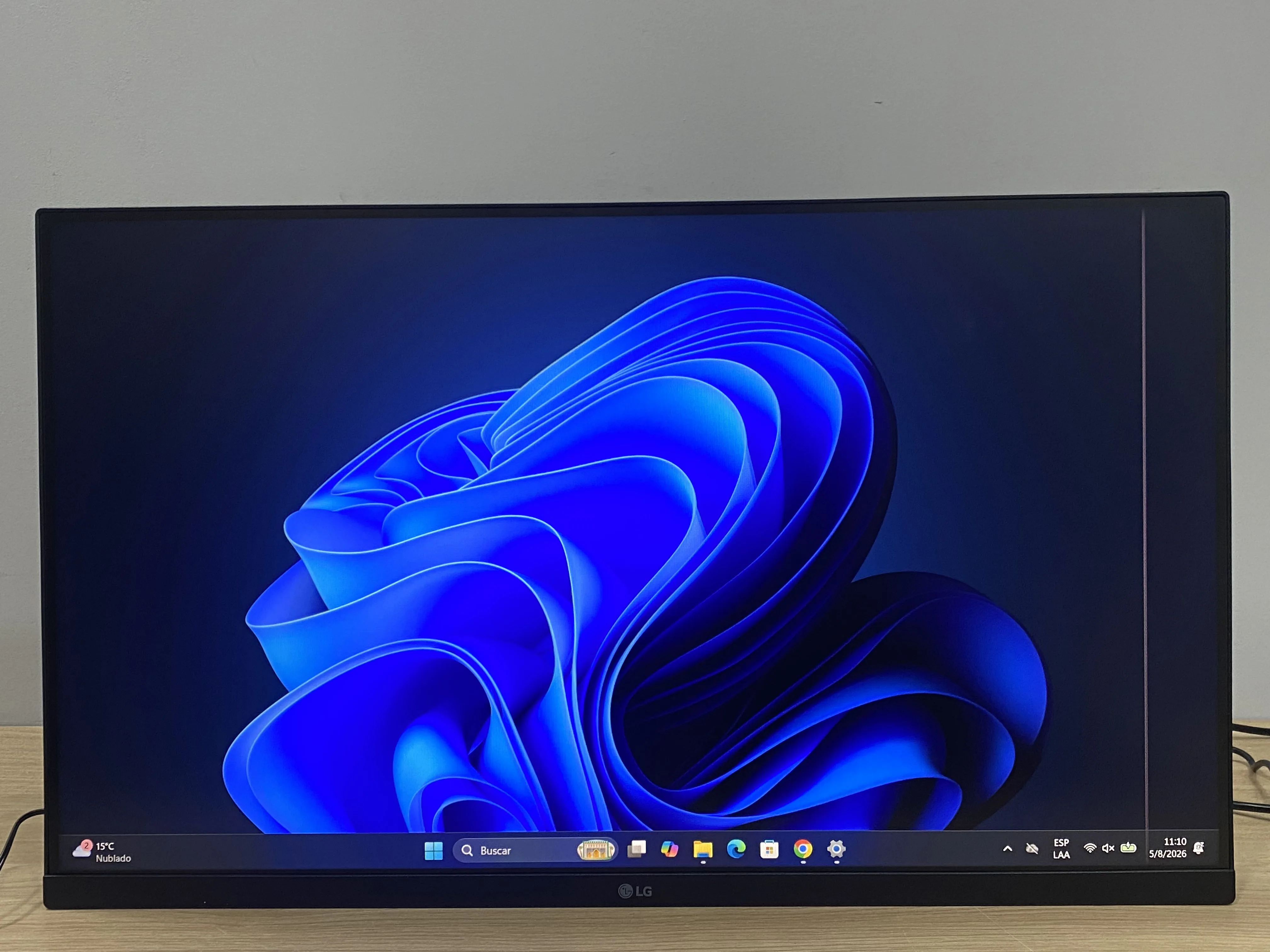Monitor LG 27MS500 27 Pulgadas Linea de pixel vertical lado derecho pantalla (Outlet)