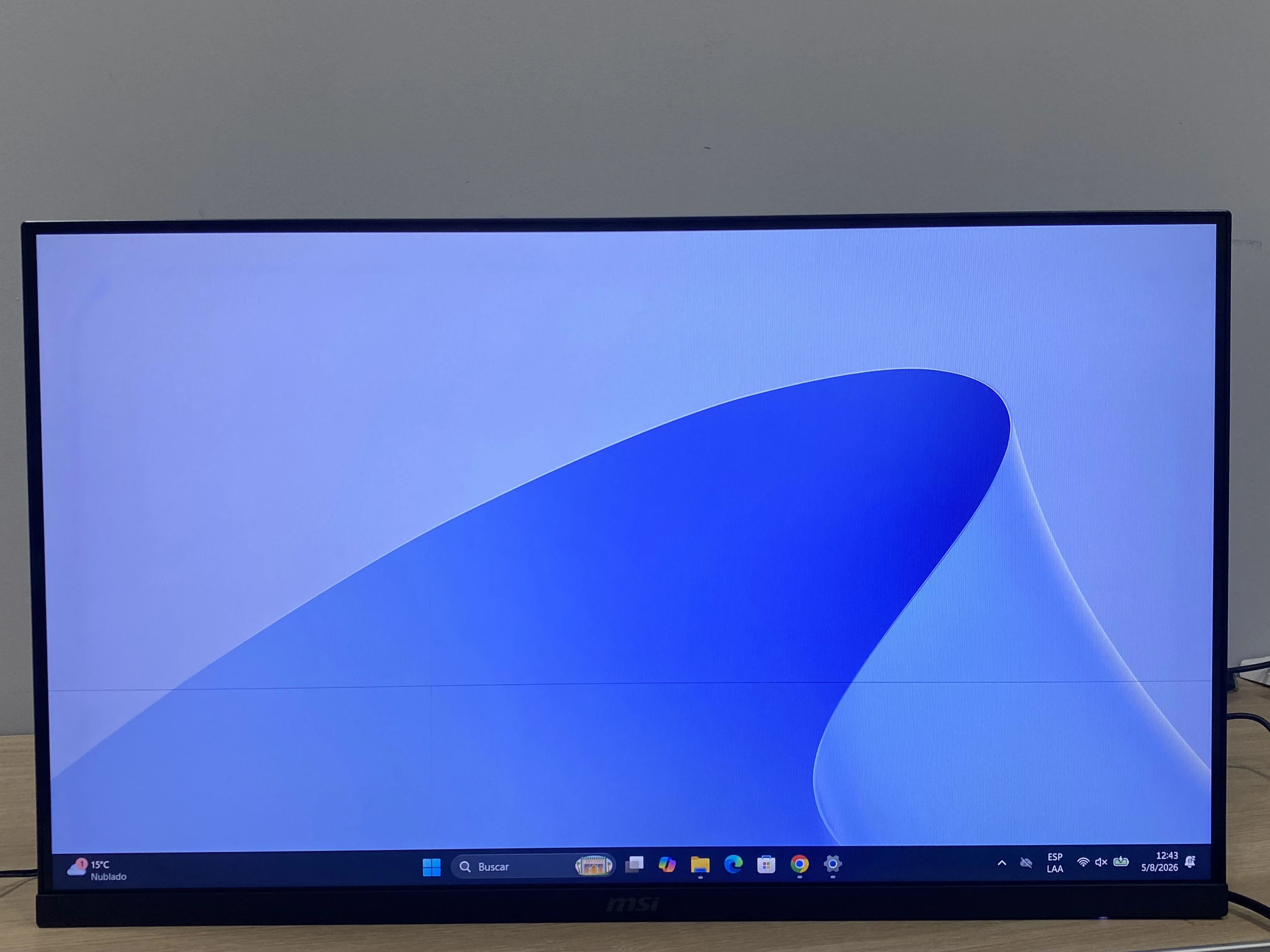 Monitor MSI MAG274F 27 Pulgadas LINEA DE PIXEL HORIZONTAL PARTE INFERIOR PANTALLA (Outlet)