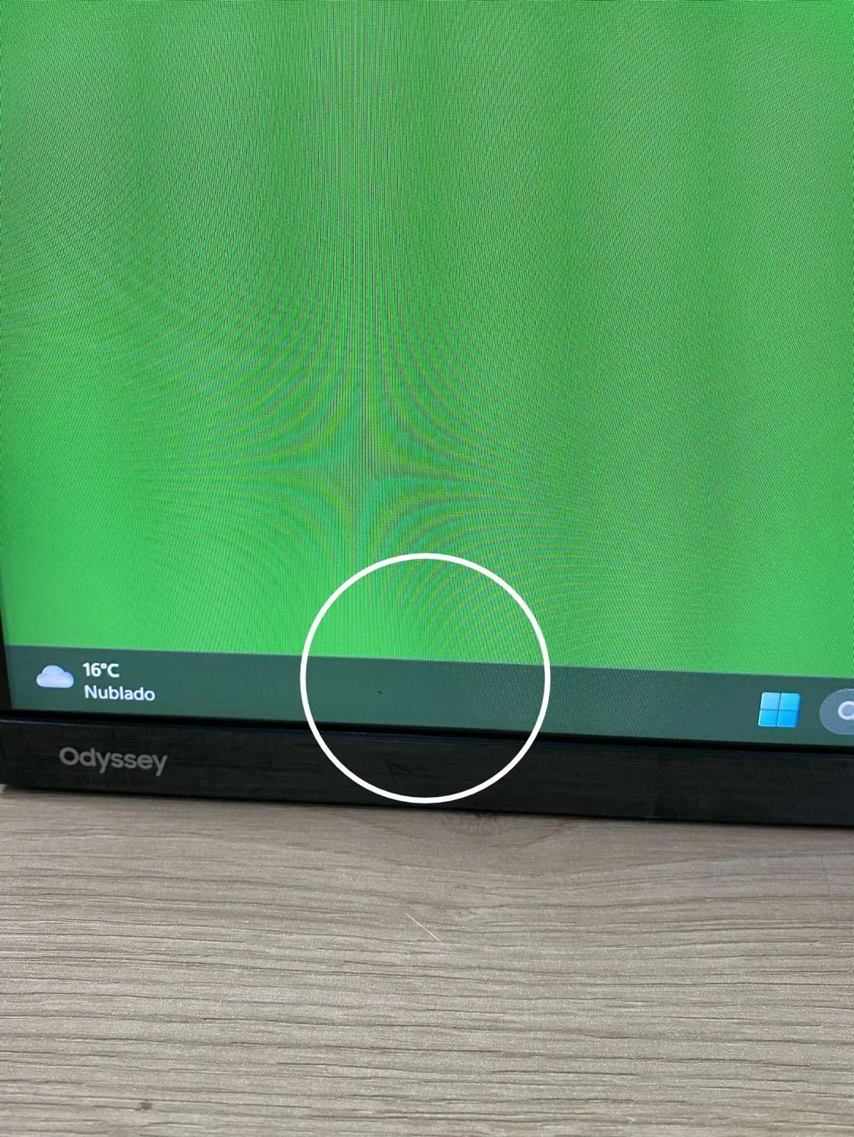 Monitor Samsung LS24BG300 23,8 Pulgadas 144hz 2 PIXEL QUEMADOS EN PANTALLA LADO IZQUIERDO (Outlet)