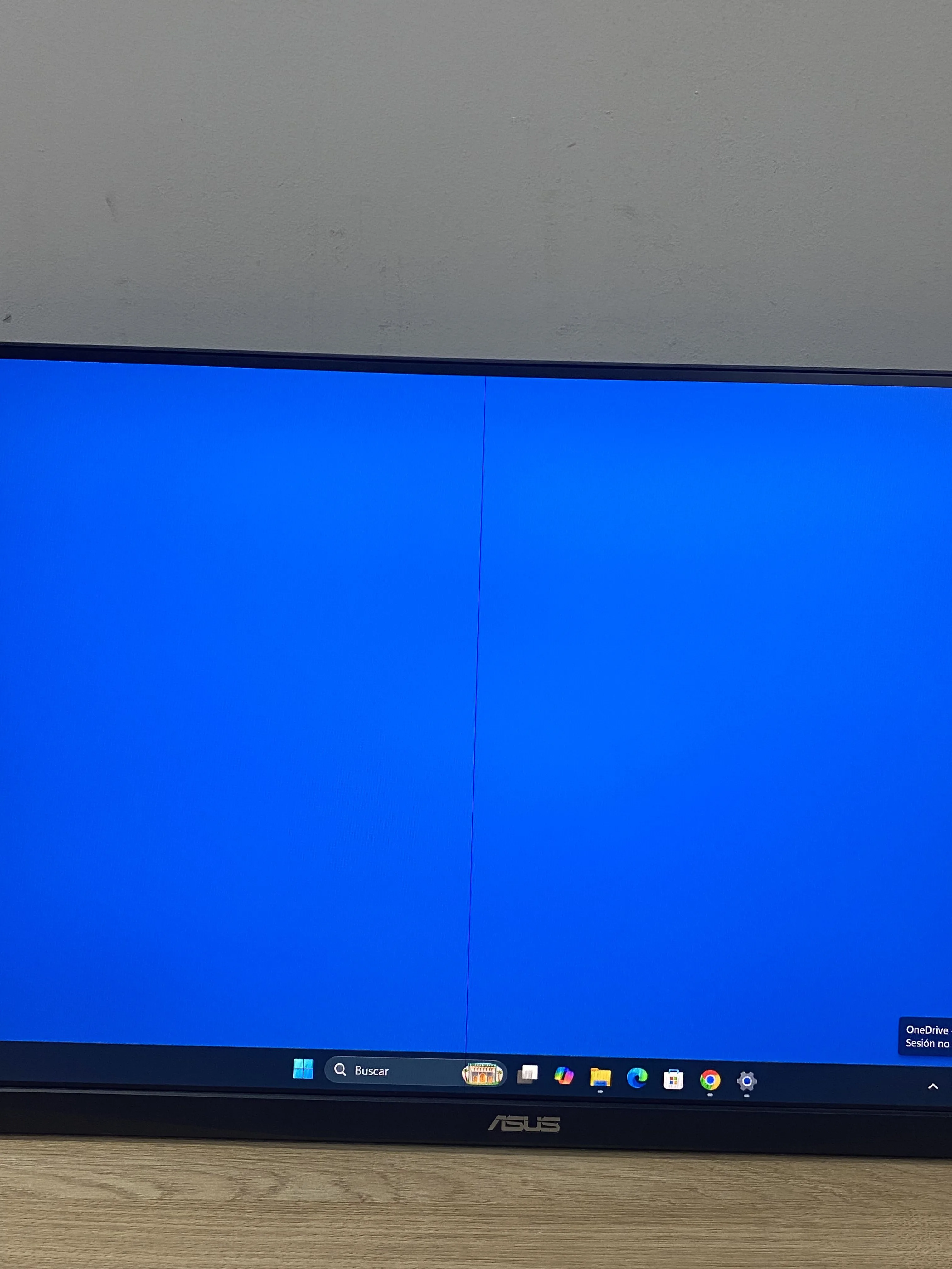 Monitor Asus VG279Q3A-J 27 Pulgadas Linea de pixel vertical en centro de pantalla (Outlet)