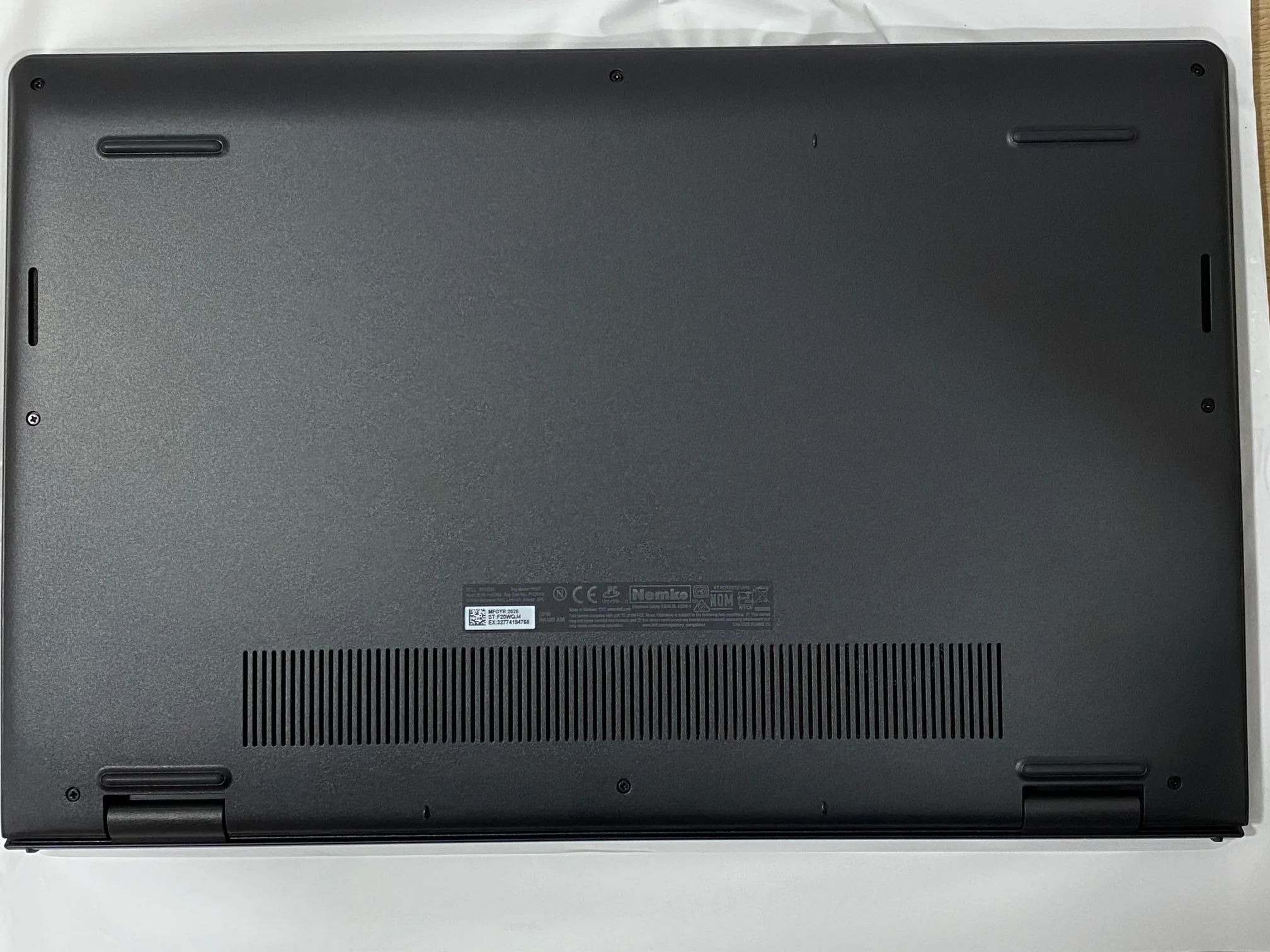 Notebook Dell DC15250 15.6